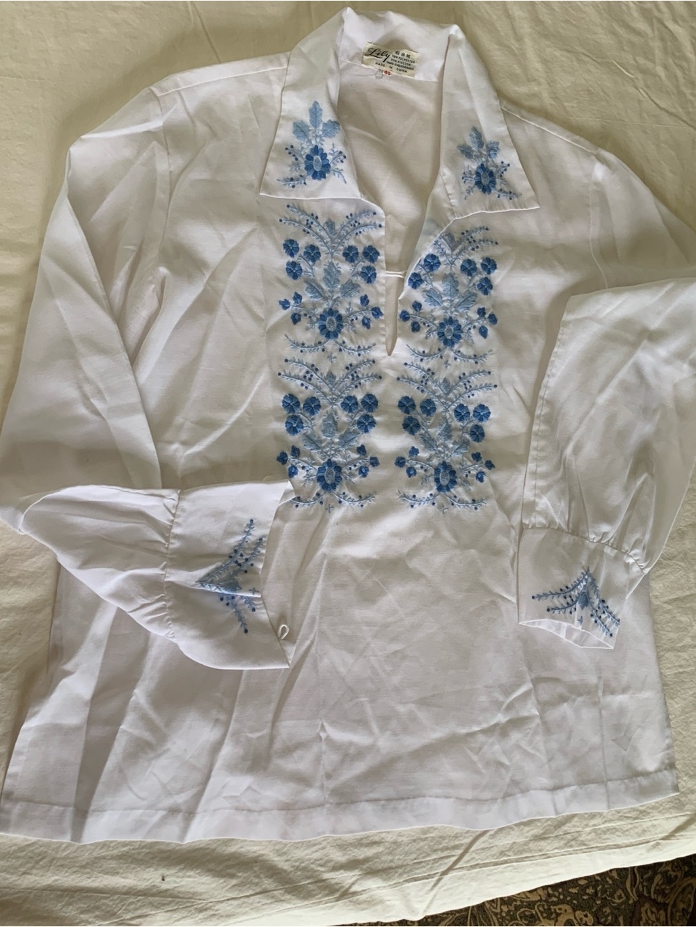 Vintage Lily White Pullover Tunic with Blue Floral Hand Embroidery